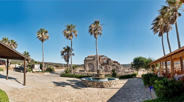 Oasis At Ayfilon Hotel Rizokarpaso Luaran gambar